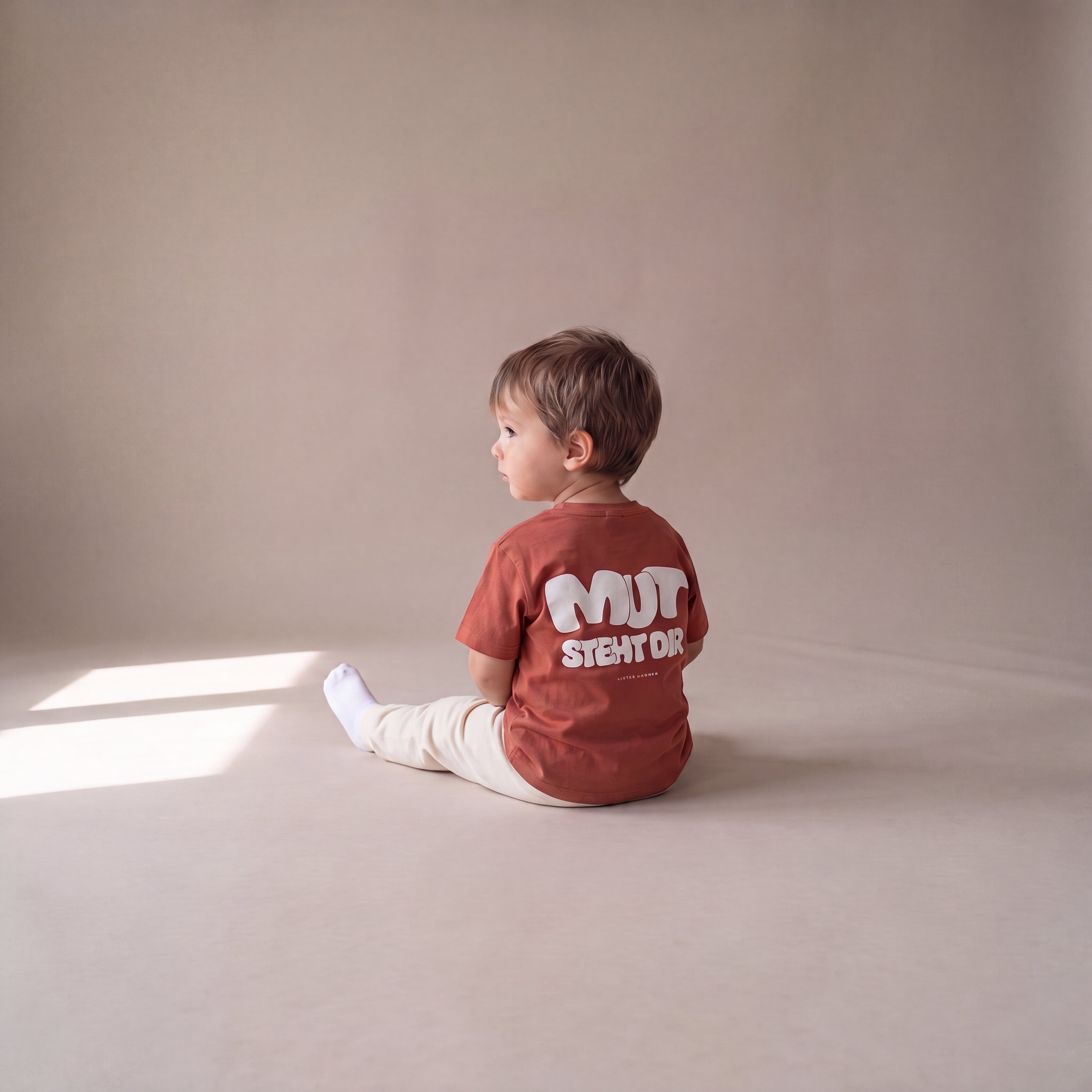 Mut steht dir – Set mit Off-White-Jogginghose (Baby)