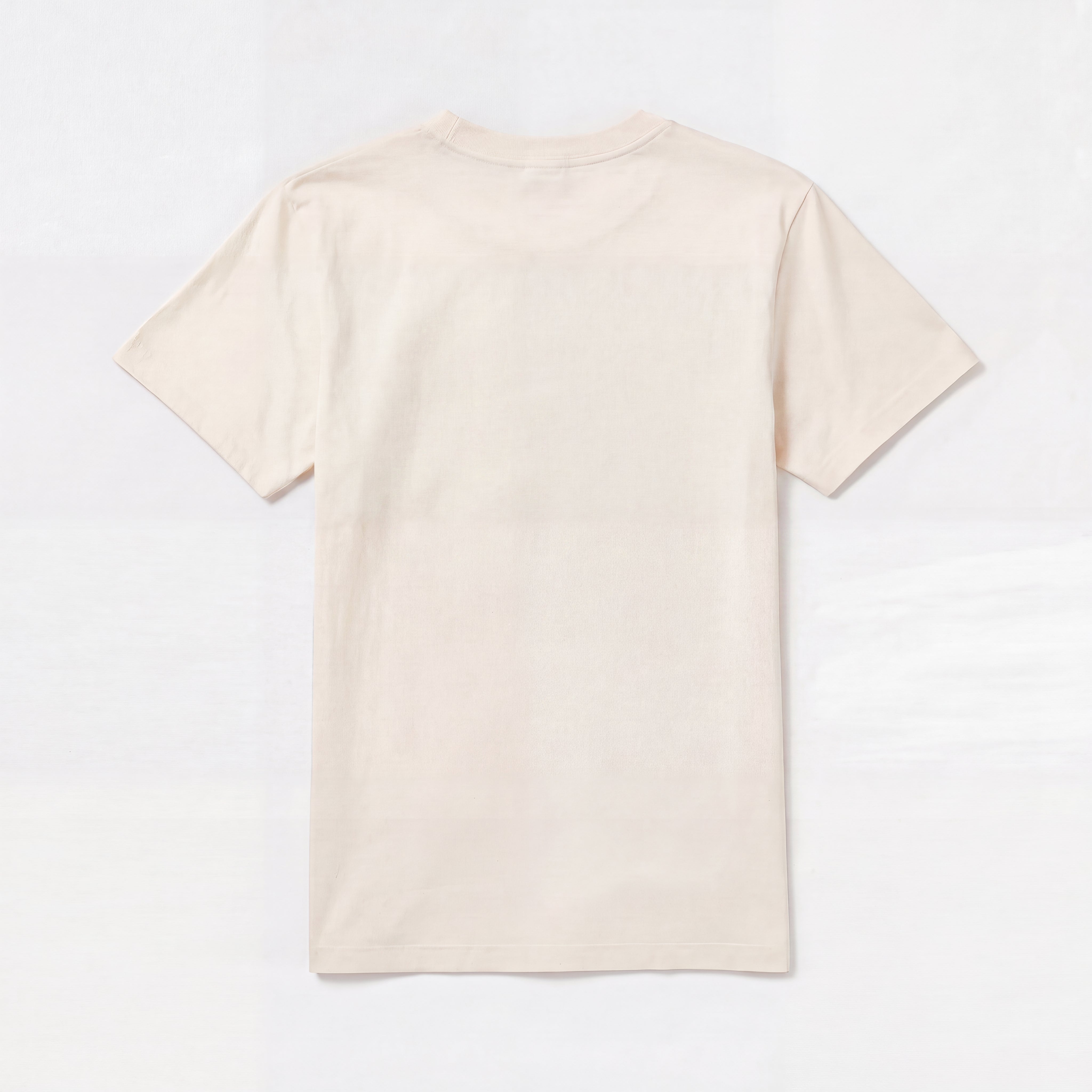 Blank – T-Shirt – Rücken (off-white)
