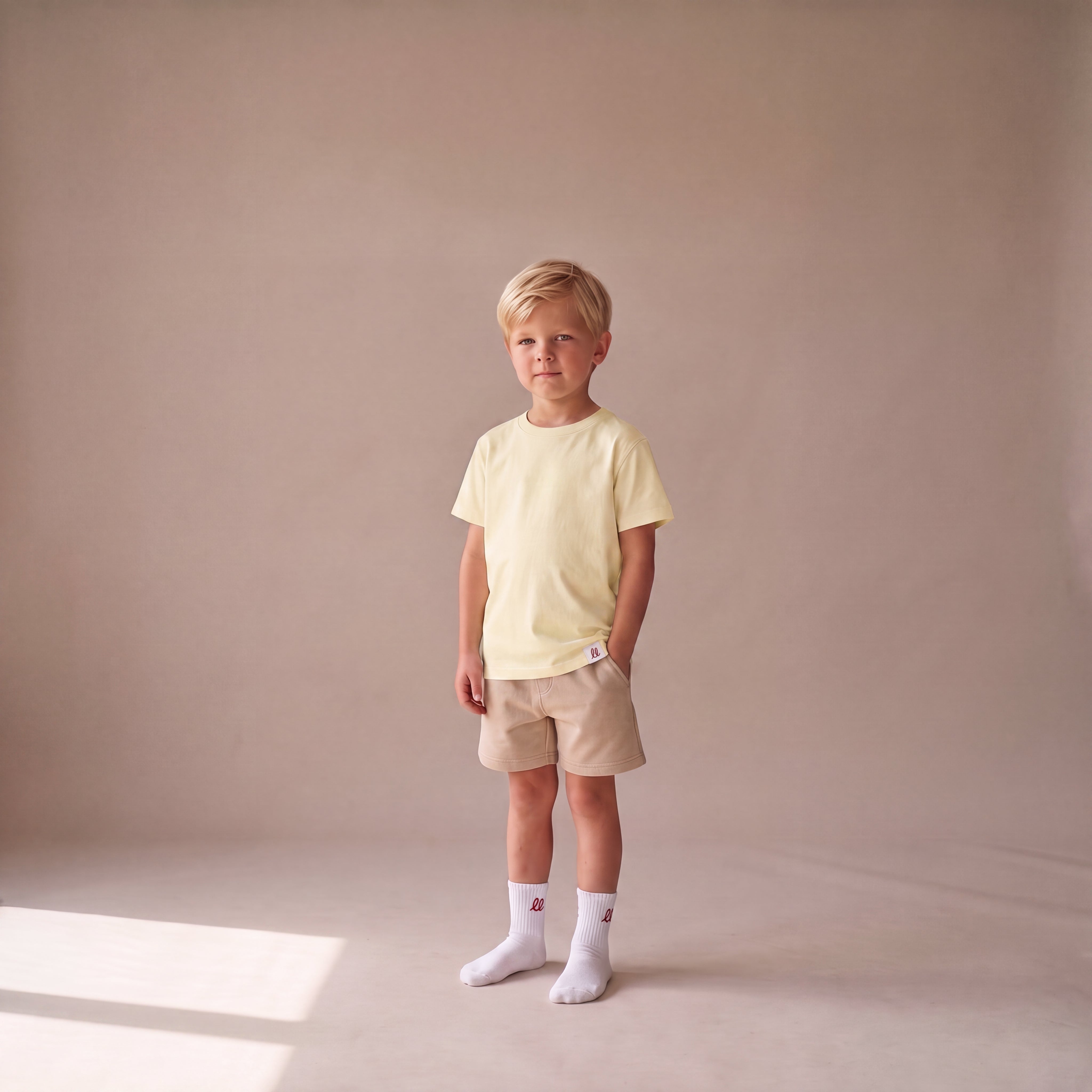 Blank – T-Shirt – getragen (butter, Junge)