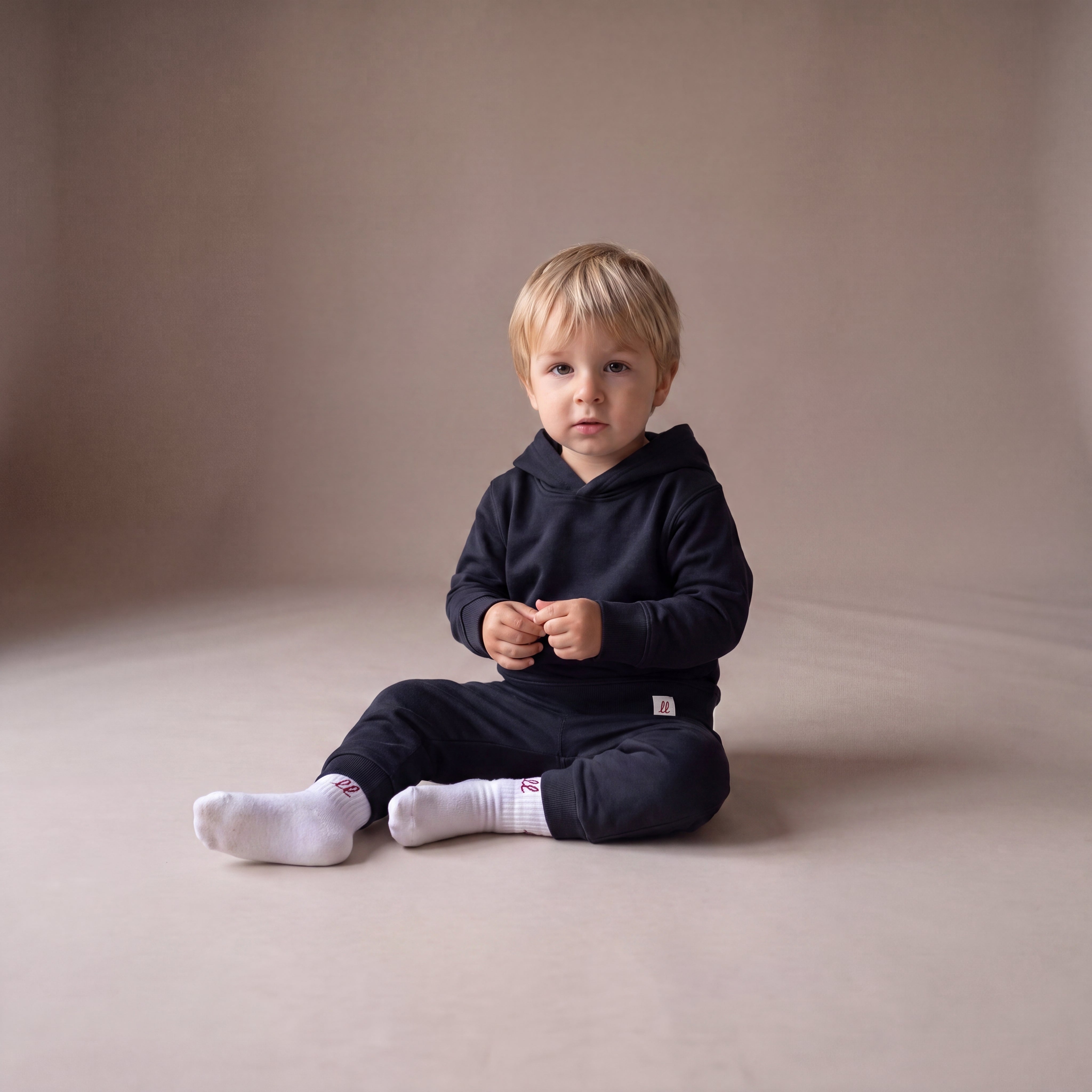 NO BORING KIDS ALLOWED HERE. – Hoodie – getragen (Baby)