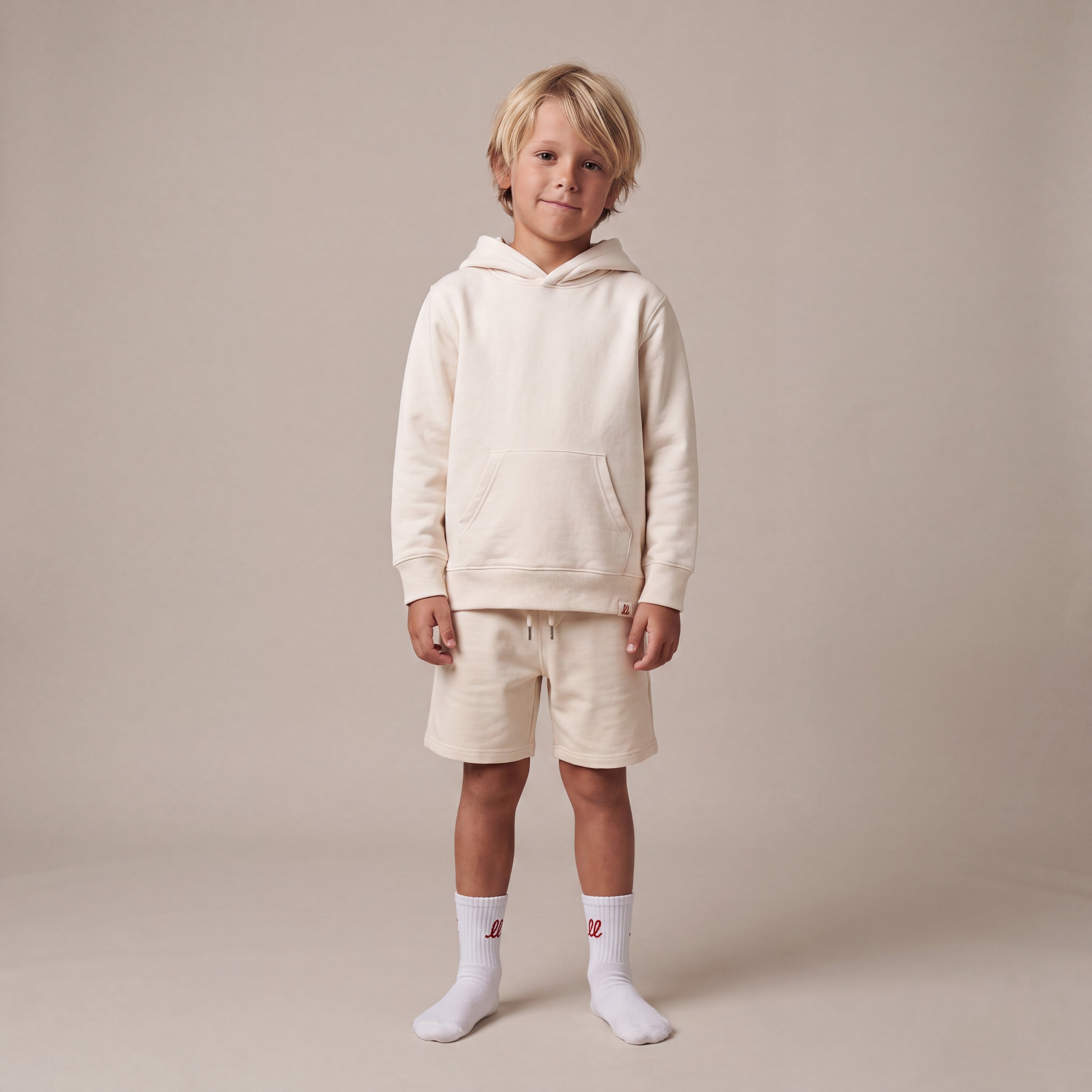 NO BORING KIDS ALLOWED HERE. – Hoodie – getragen (Kind)