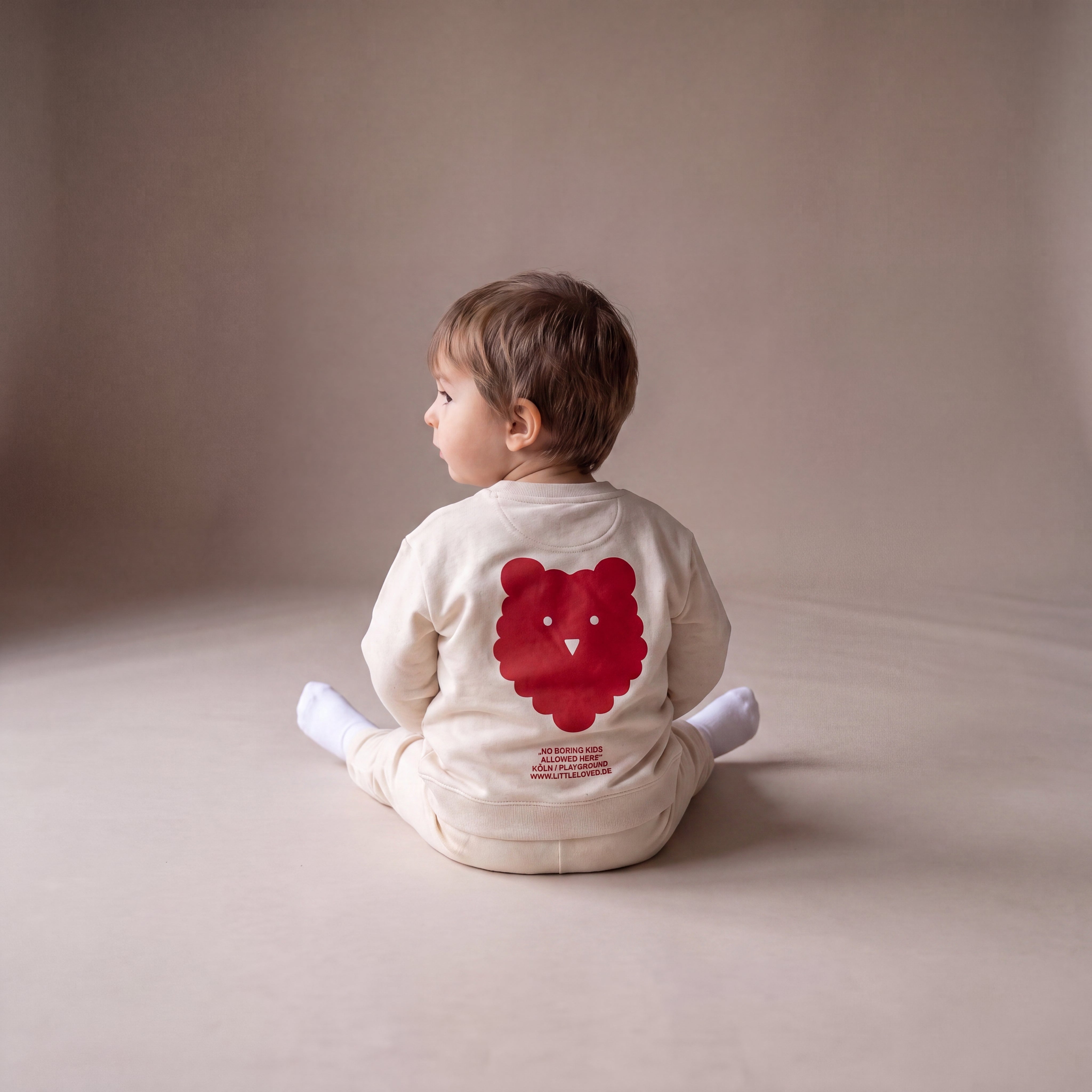 NO BORING KIDS ALLOWED HERE. – Sweatshirt – getragen (Baby)