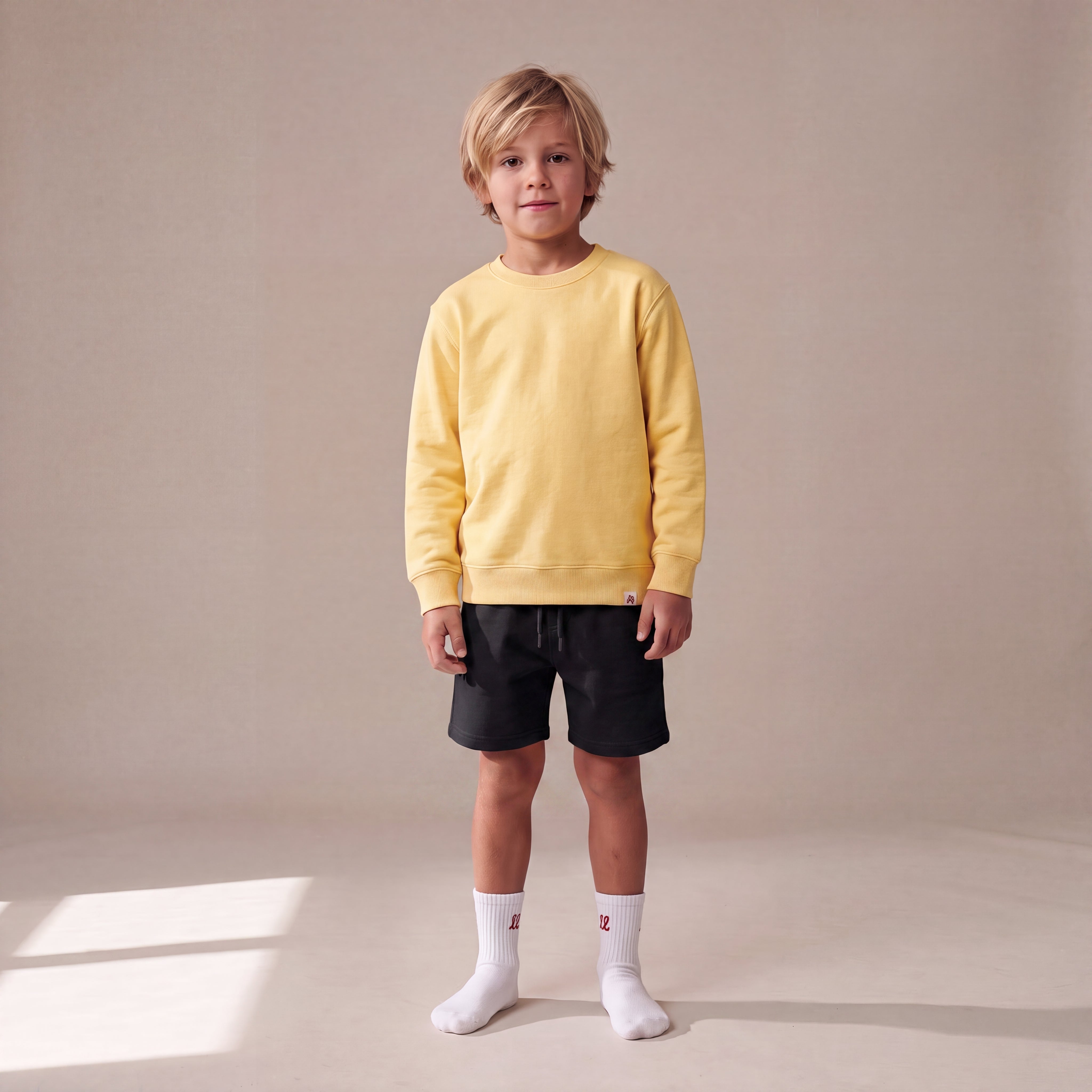 NO BORING KIDS ALLOWED HERE. – Sweatshirt – getragen (Kind)