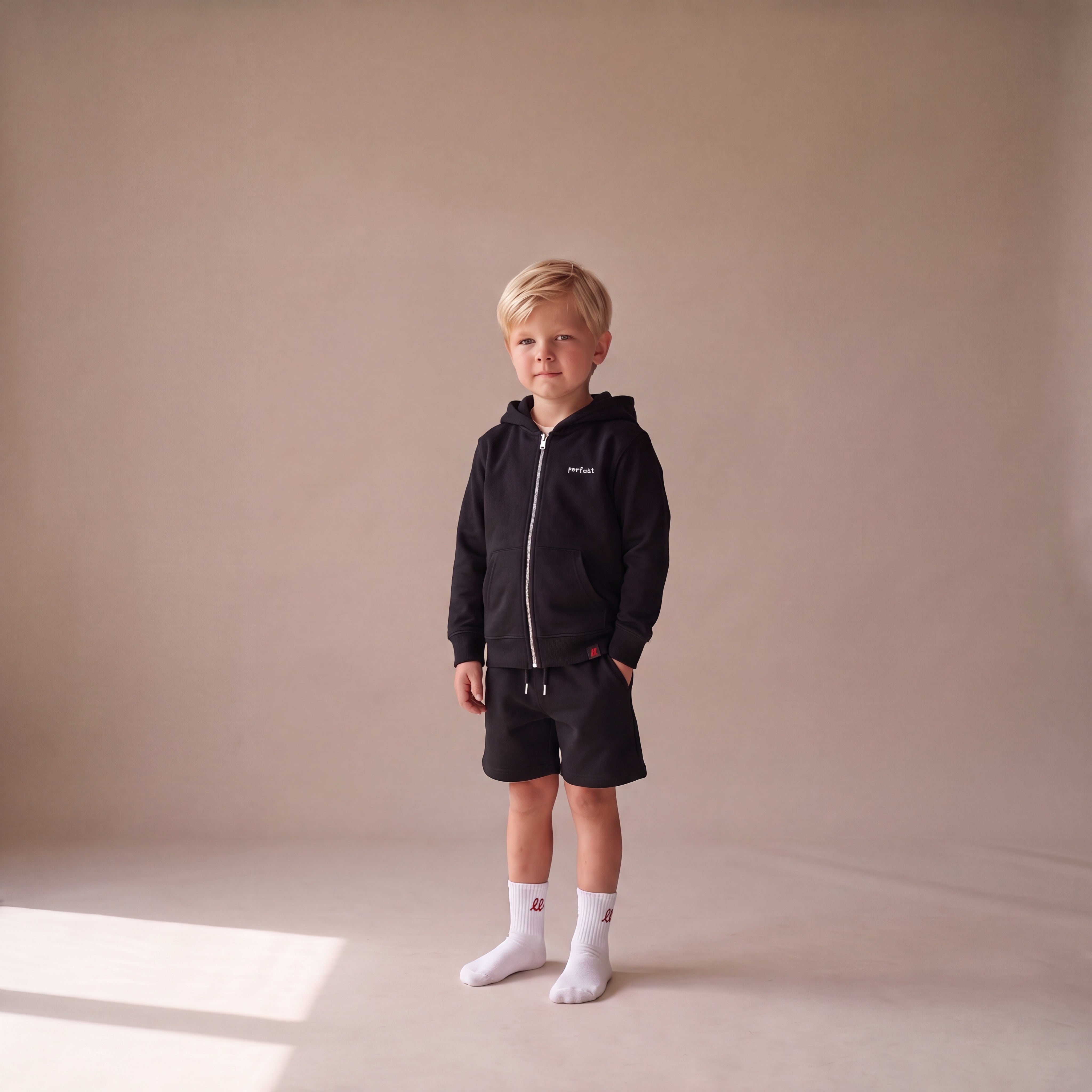 Perfekt, so wie du bist – Zip-Hoodie – getragen (Kind)