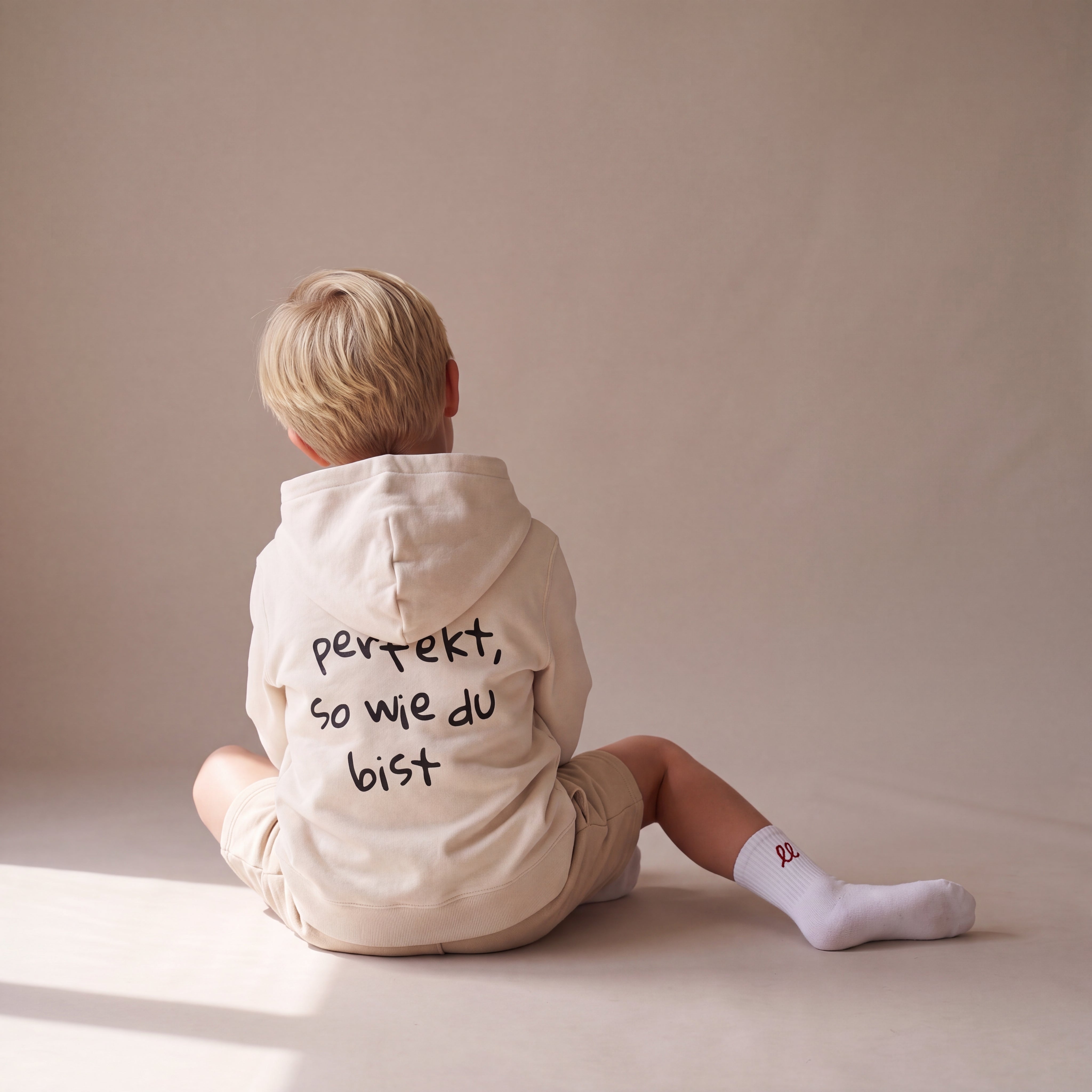Perfekt, so wie du bist – Zip-Hoodie – getragen (Kind)