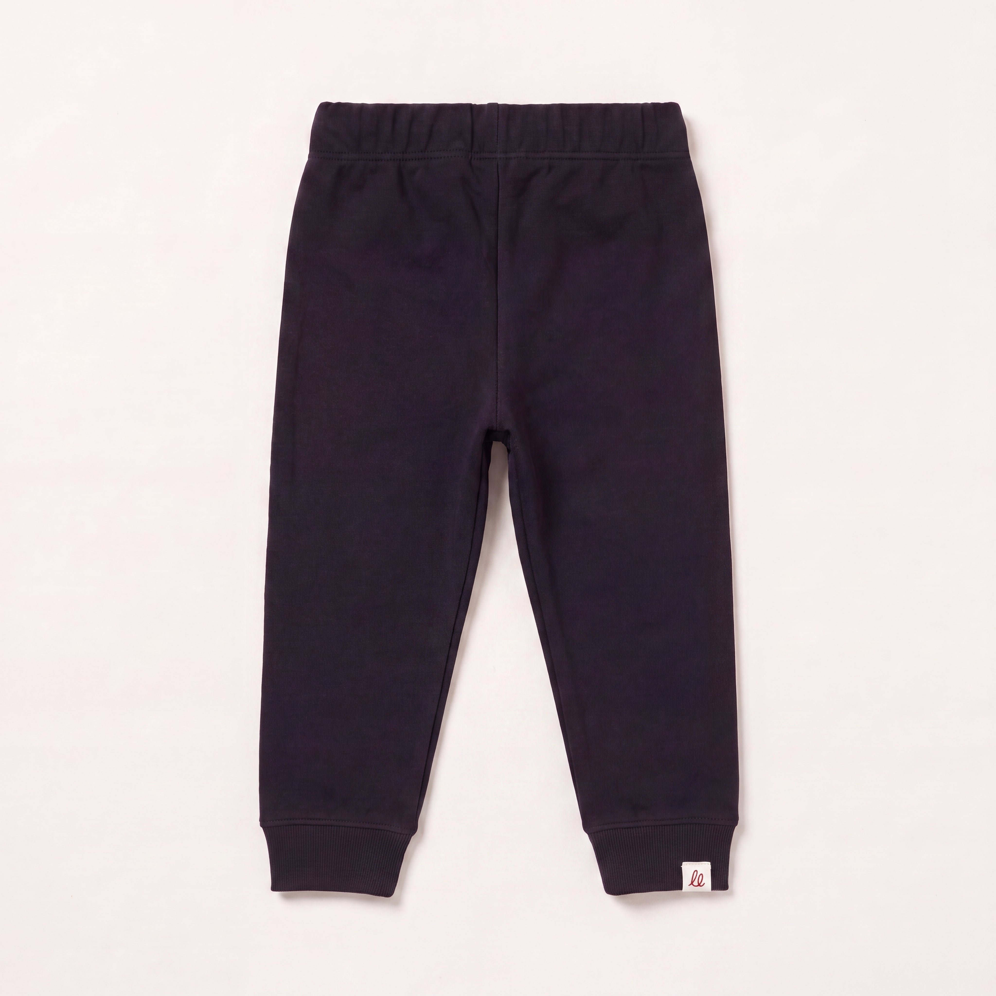Jogginghose – Packshot Baby Front (schwarz)