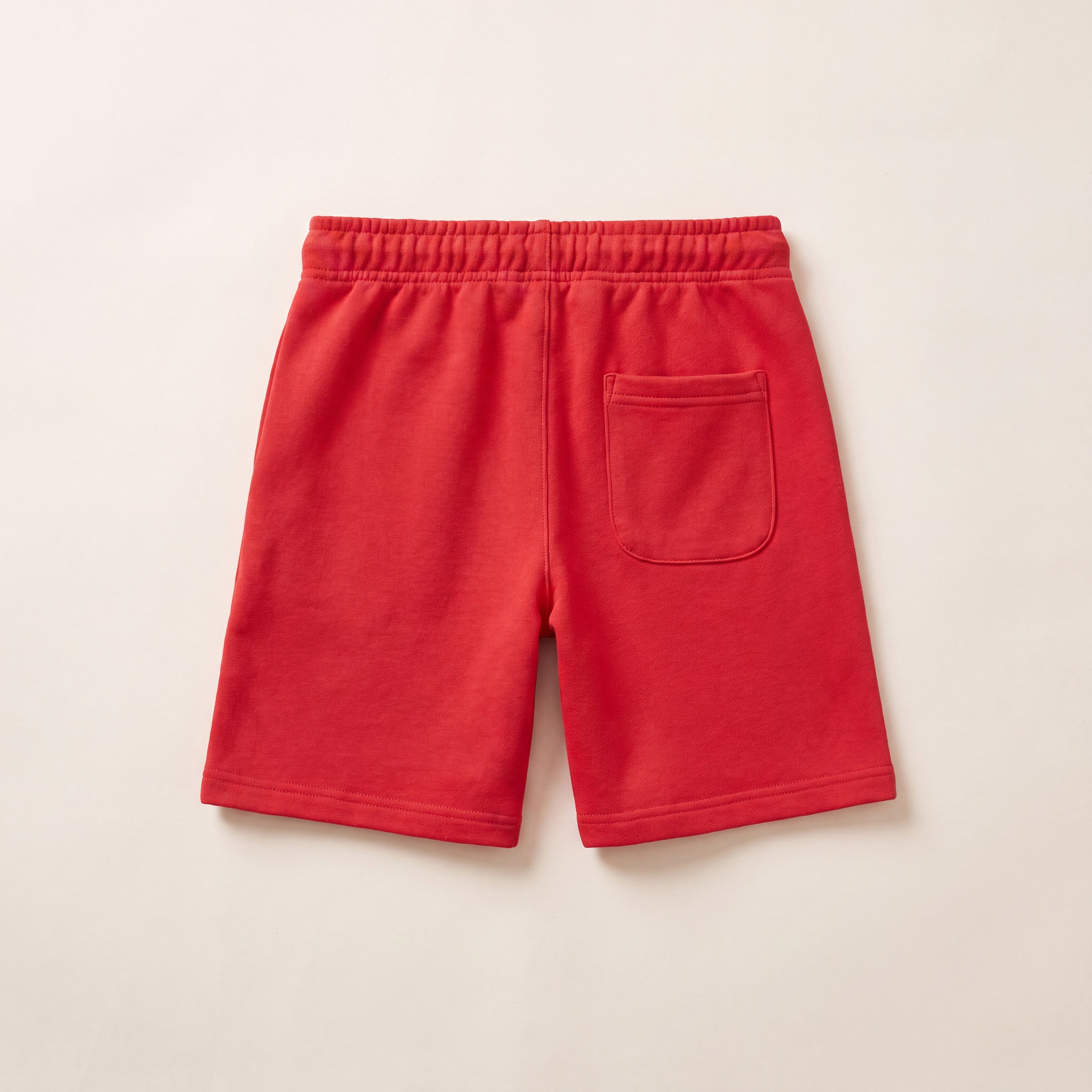 Sweat-Shorts – Packshot Rücken (rot)