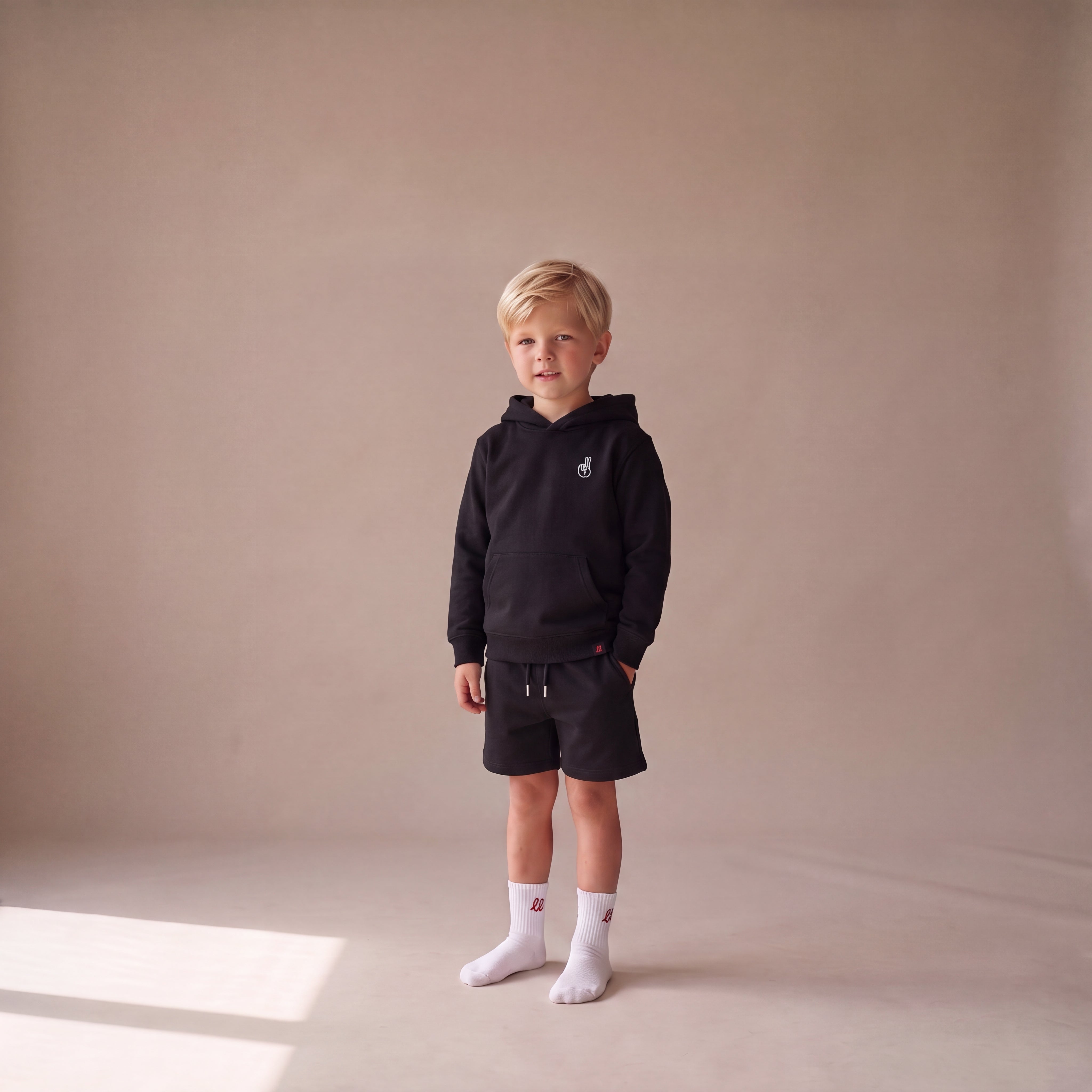 Local Troublemaker – Hoodie – getragen (Kind)