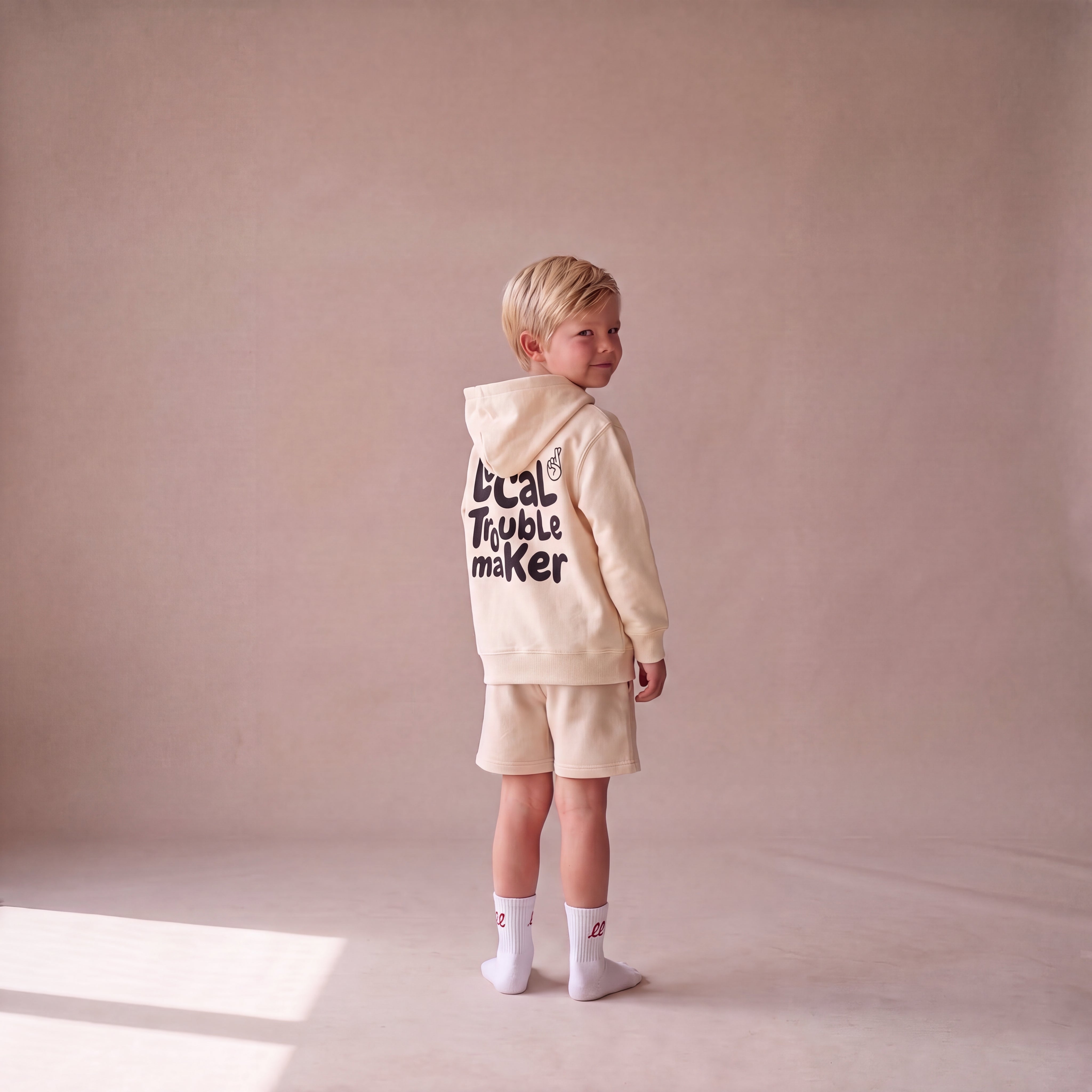 Local Troublemaker – Hoodie – getragen (Kind)