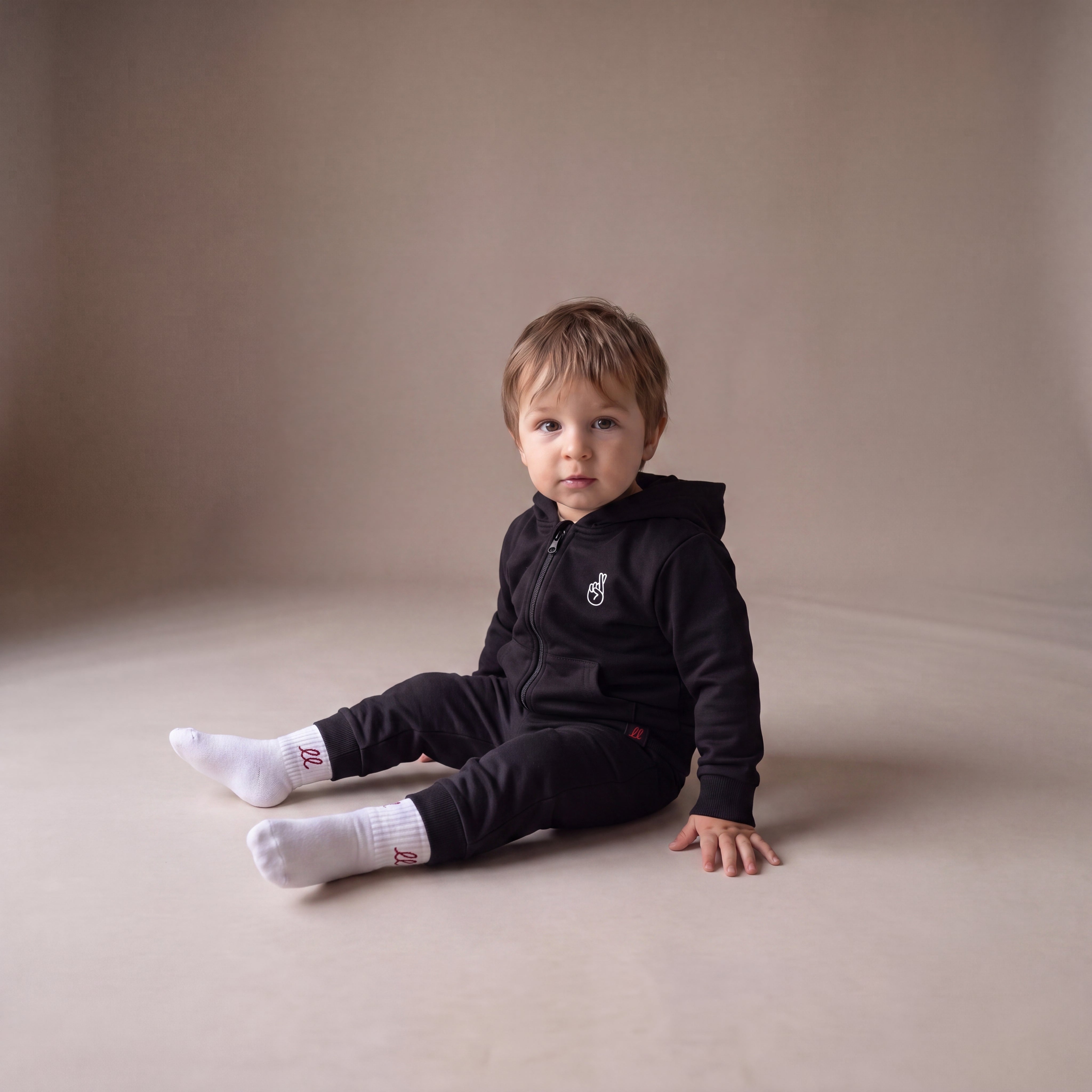 Local Troublemaker – Zip-Hoodie – getragen (Baby)