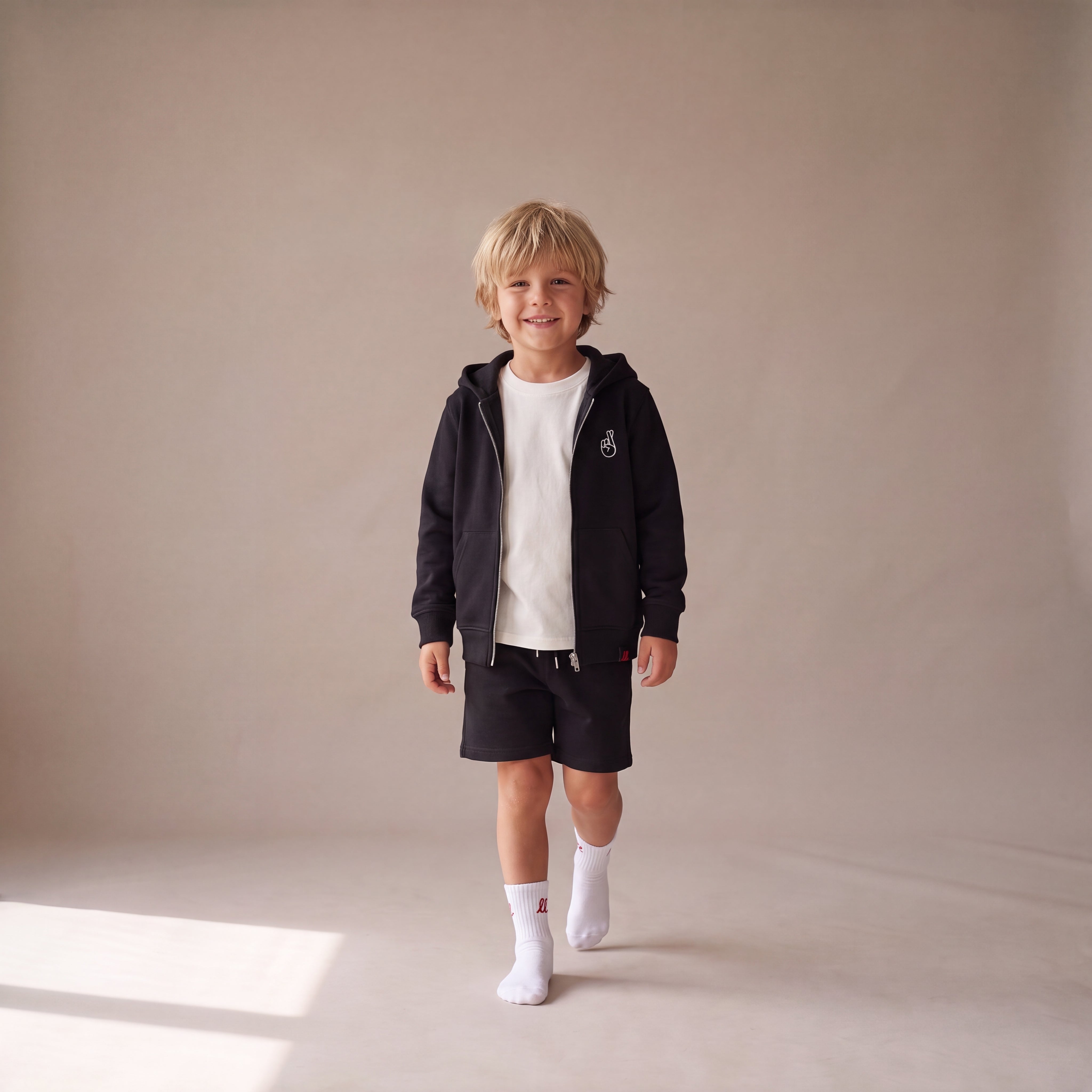 Local Troublemaker – Zip-Hoodie – getragen (Kind)