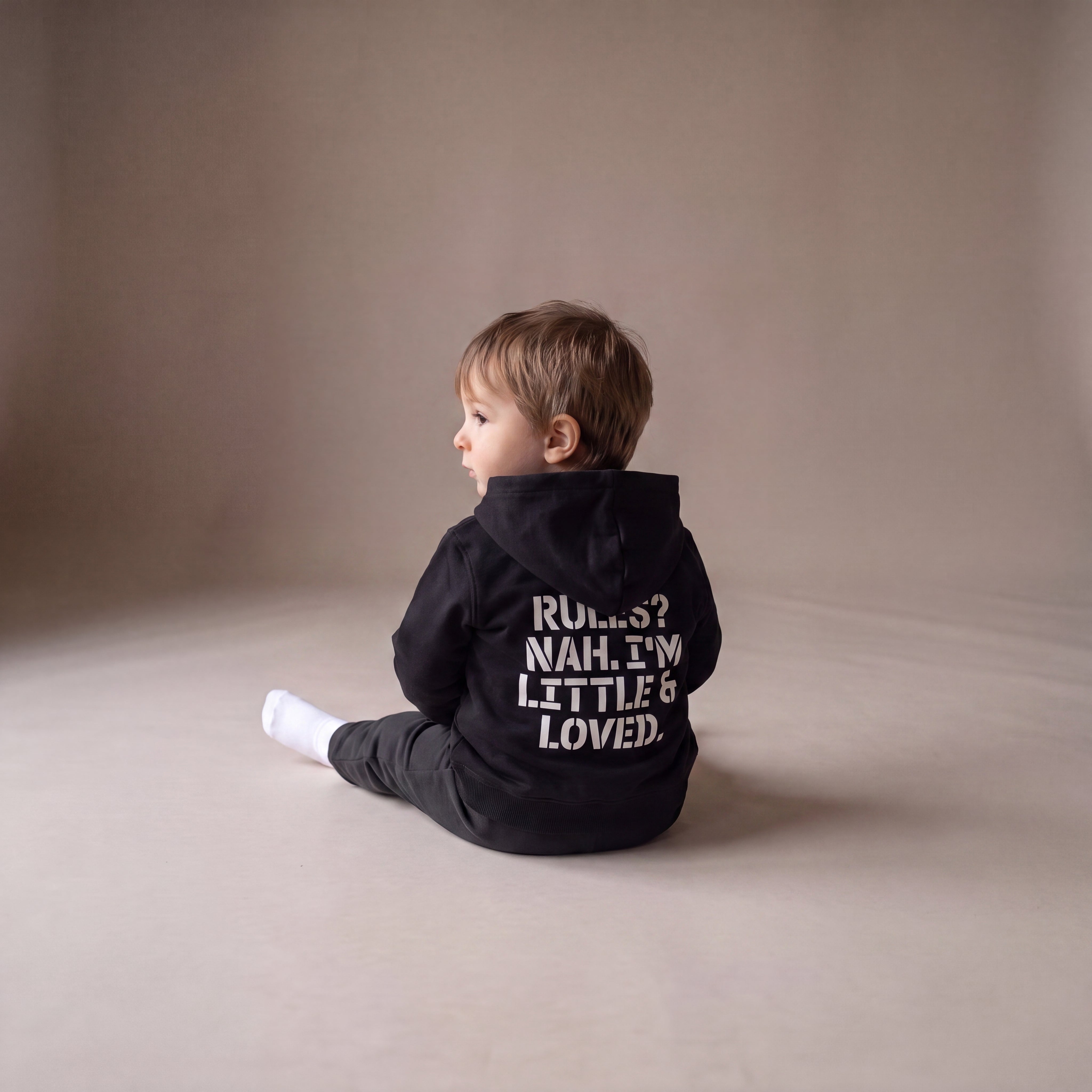 RULES? NAH. I'M LITTLE & LOVED. – Hoodie – getragen (Baby)