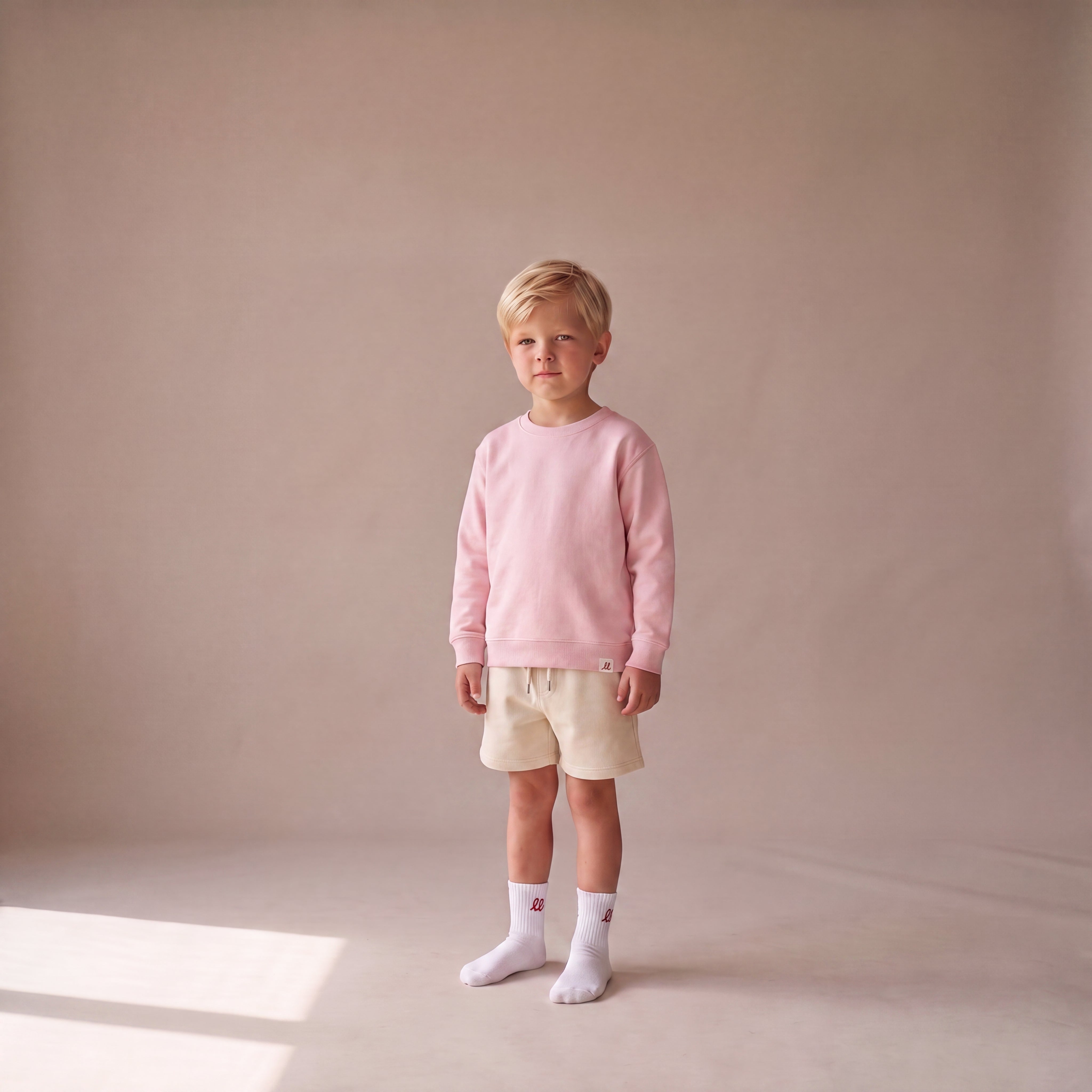 RULES? NAH. I'M LITTLE & LOVED. – Sweatshirt – getragen (Kind)