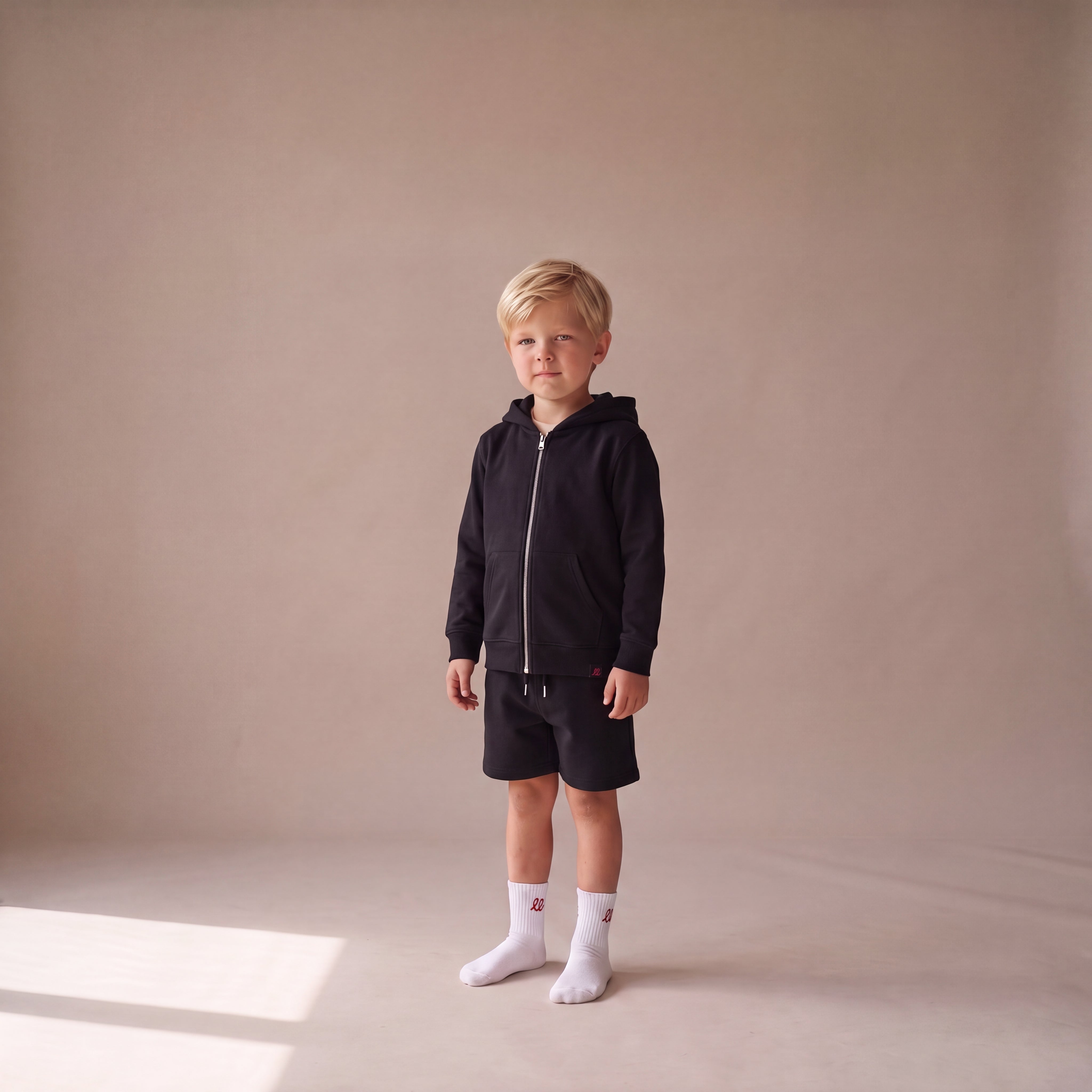 RULES? NAH. I'M LITTLE & LOVED. – Zip-Hoodie – getragen (Kind)
