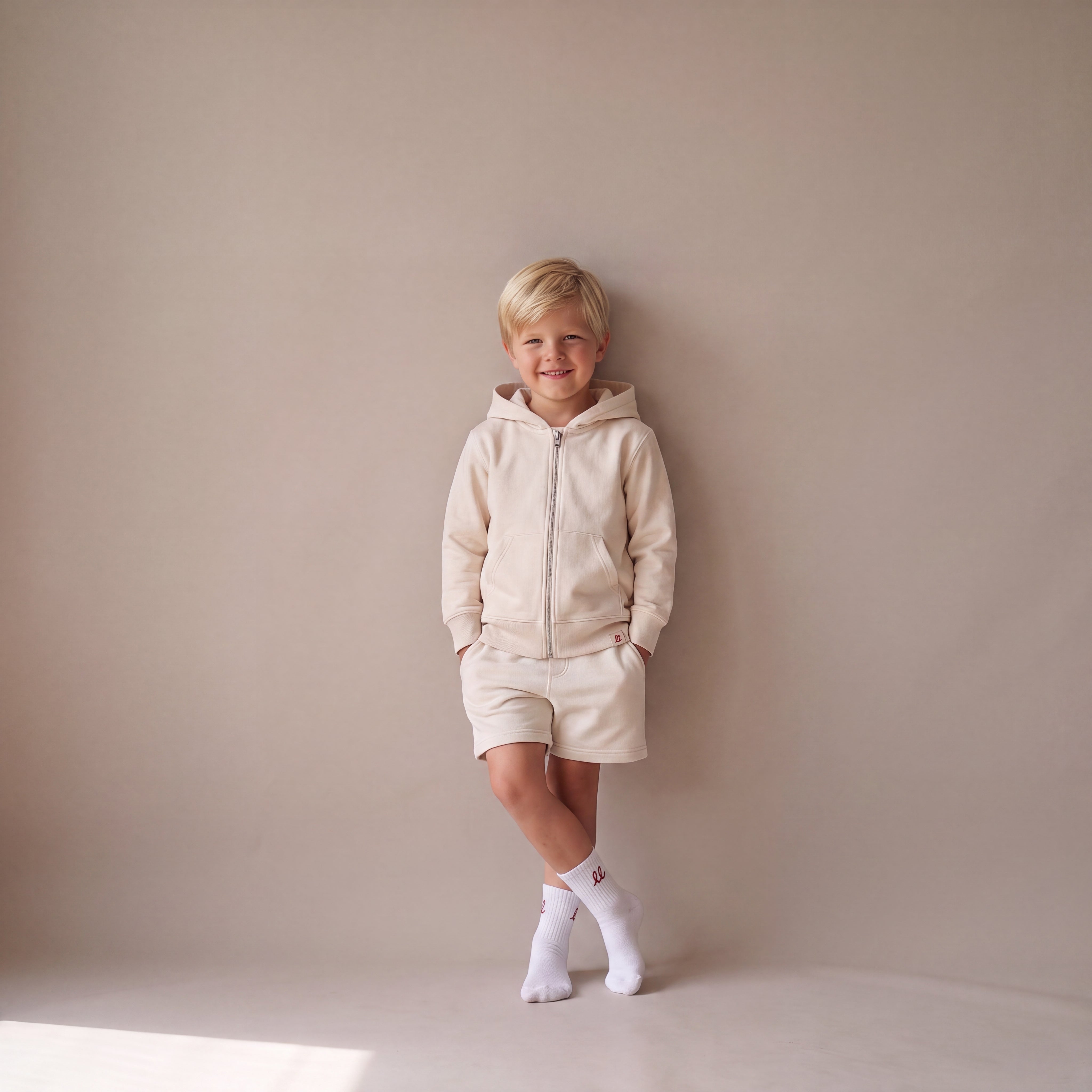 RULES? NAH. I'M LITTLE & LOVED. – Zip-Hoodie – getragen (Kind)