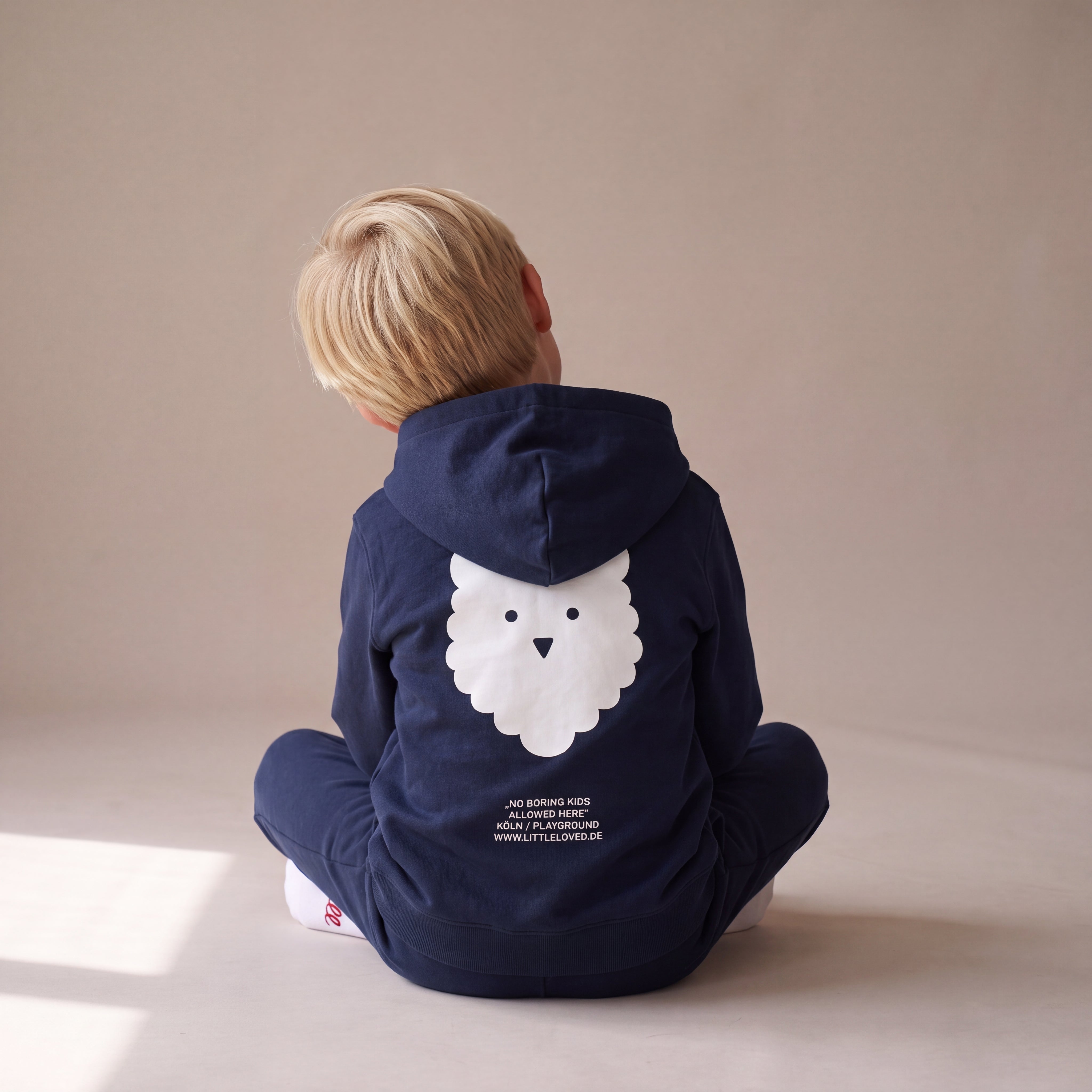 NO BORING KIDS ALLOWED HERE. – Hoodie – Navy