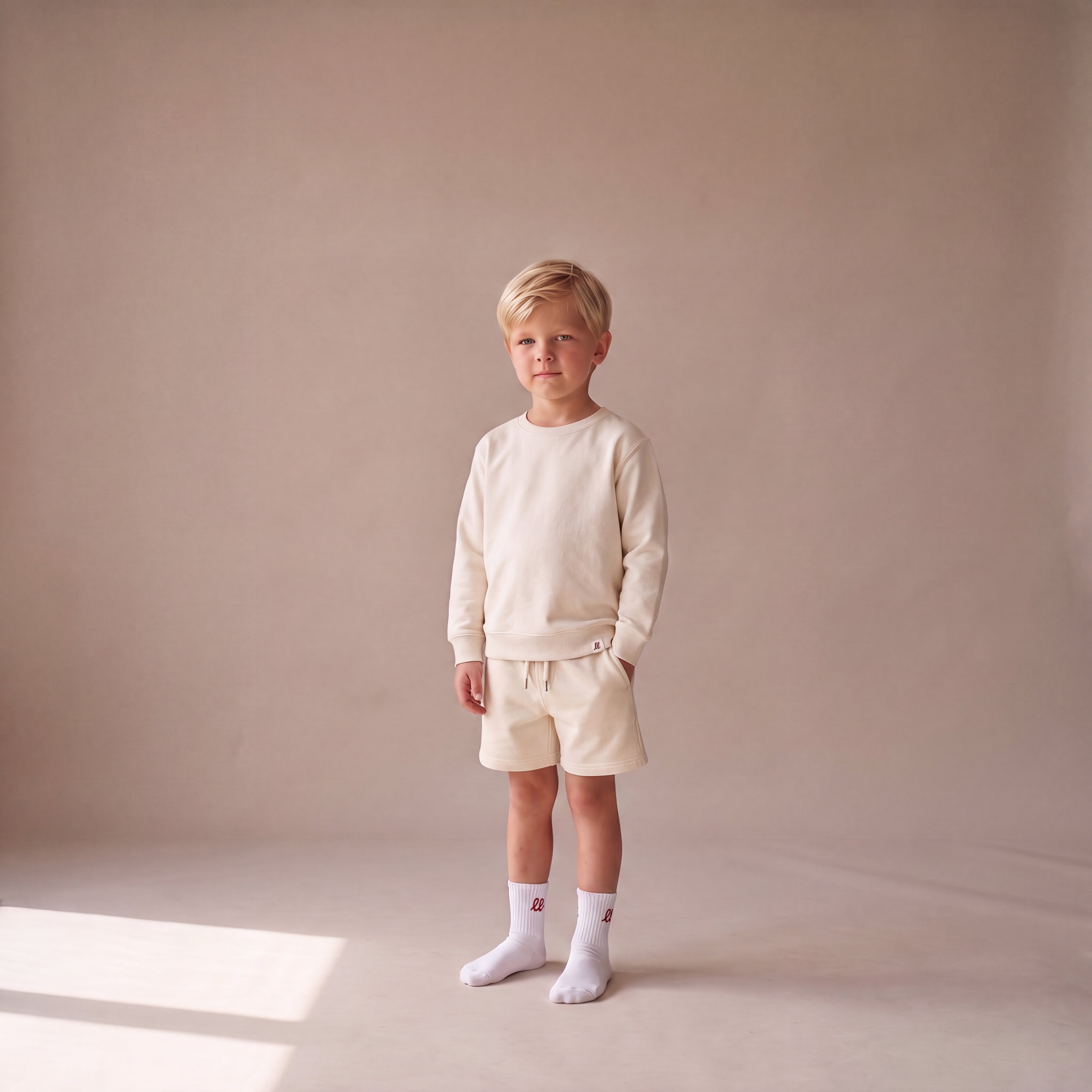 NO BORING KIDS ALLOWED HERE. – Sweatshirt – getragen (Kind)