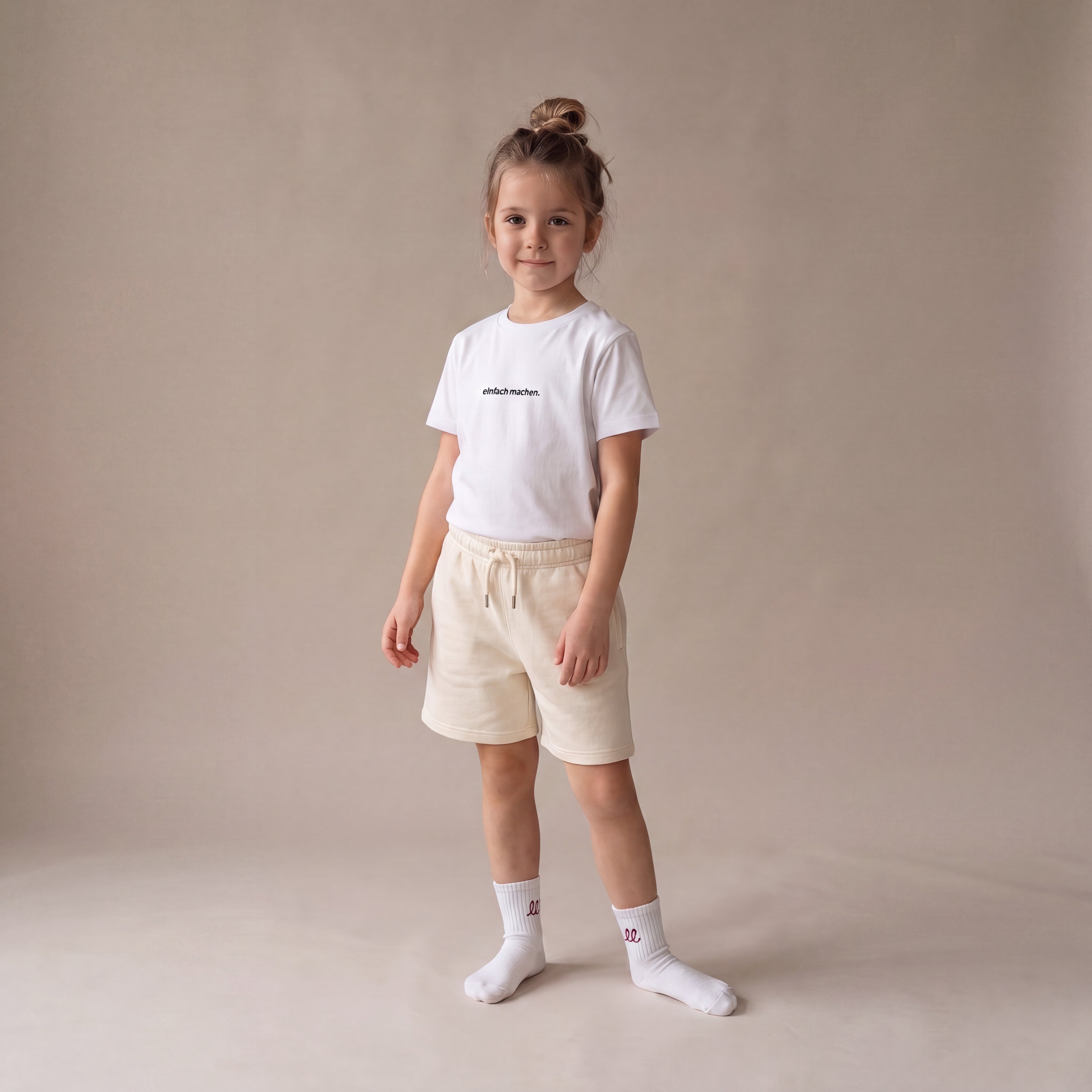 Einfach machen – Set mit Off-White-Shorts (Kind)