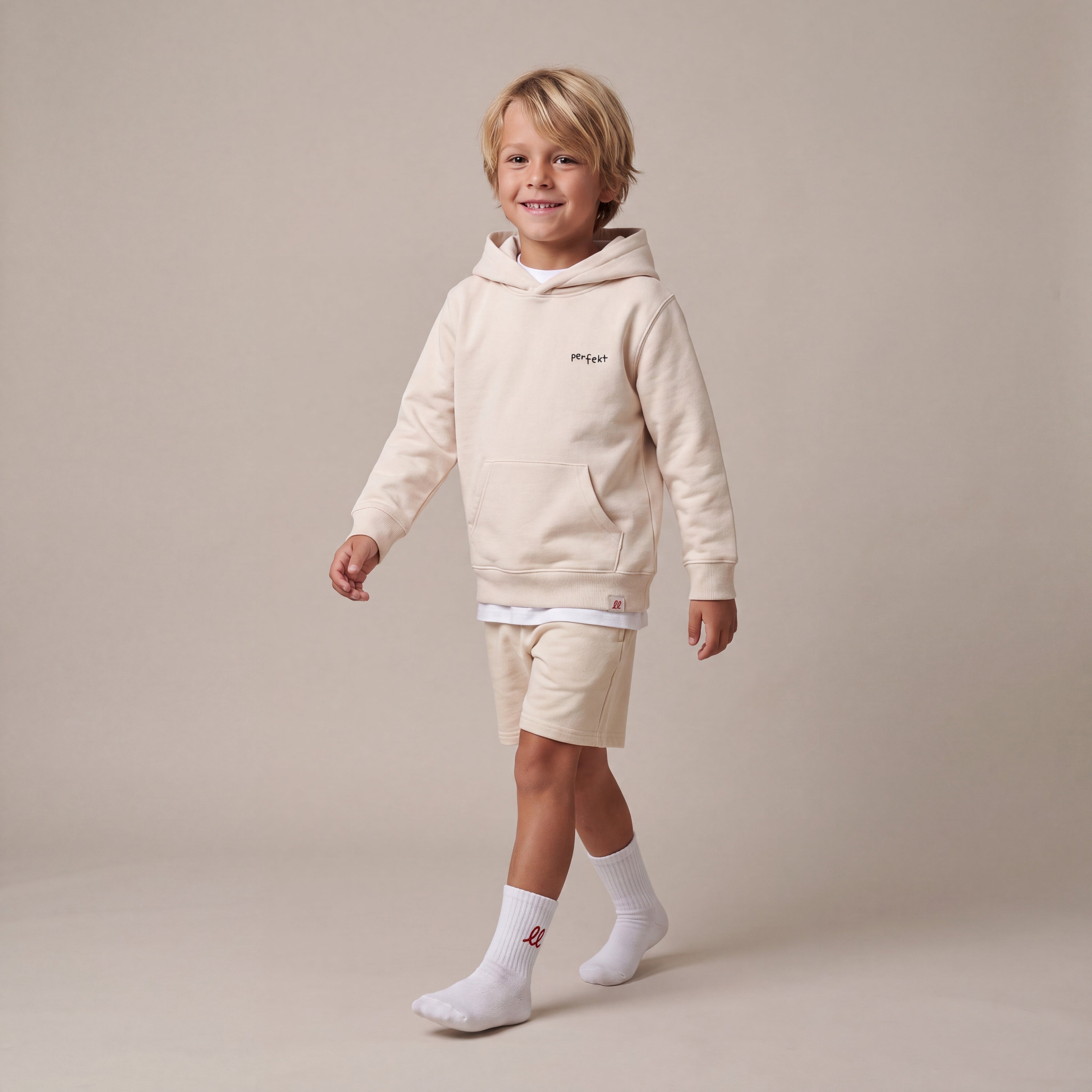 Perfekt, so wie du bist – Hoodie – getragen (Kind)