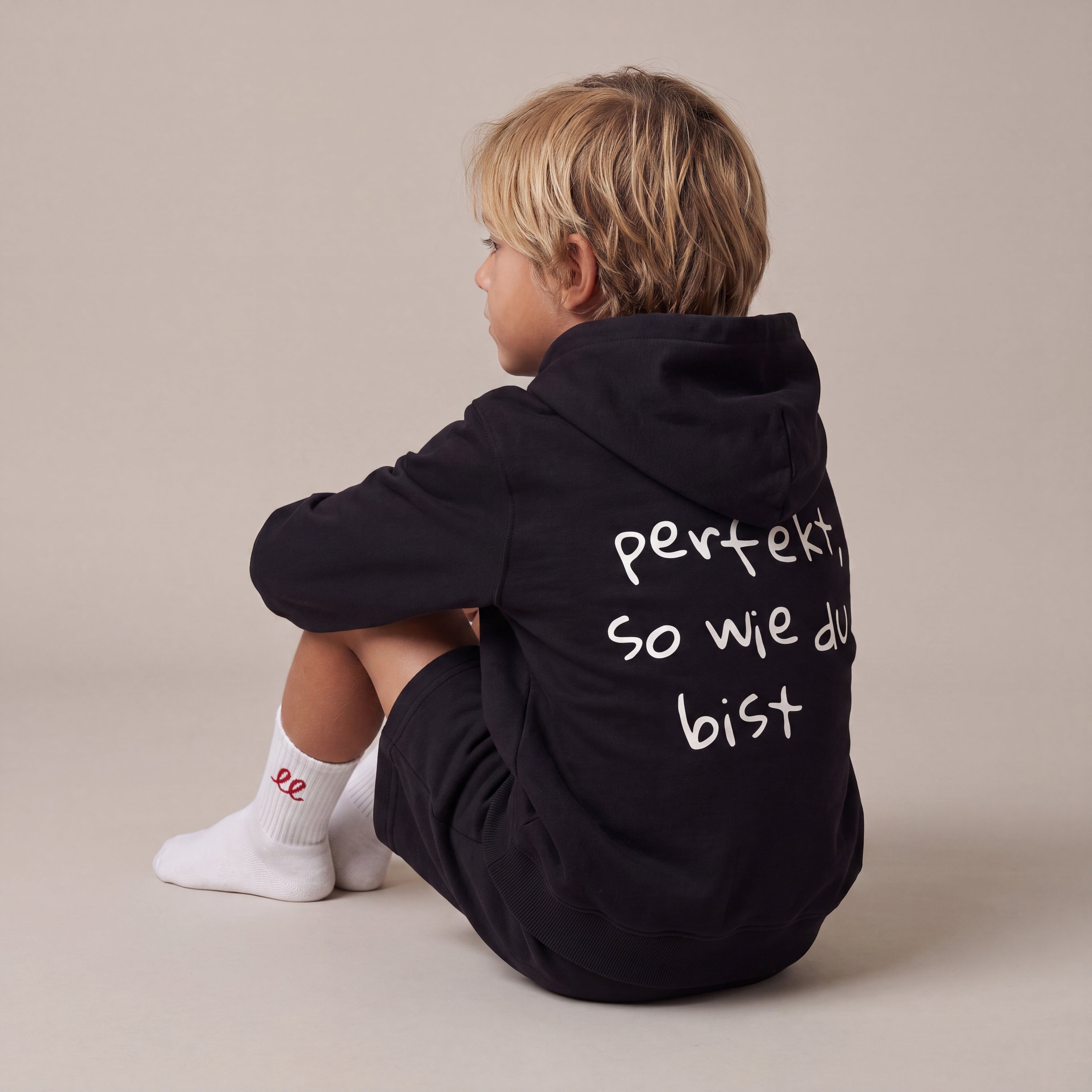 Perfekt, so wie du bist – Zip-Hoodie – getragen (Kind)