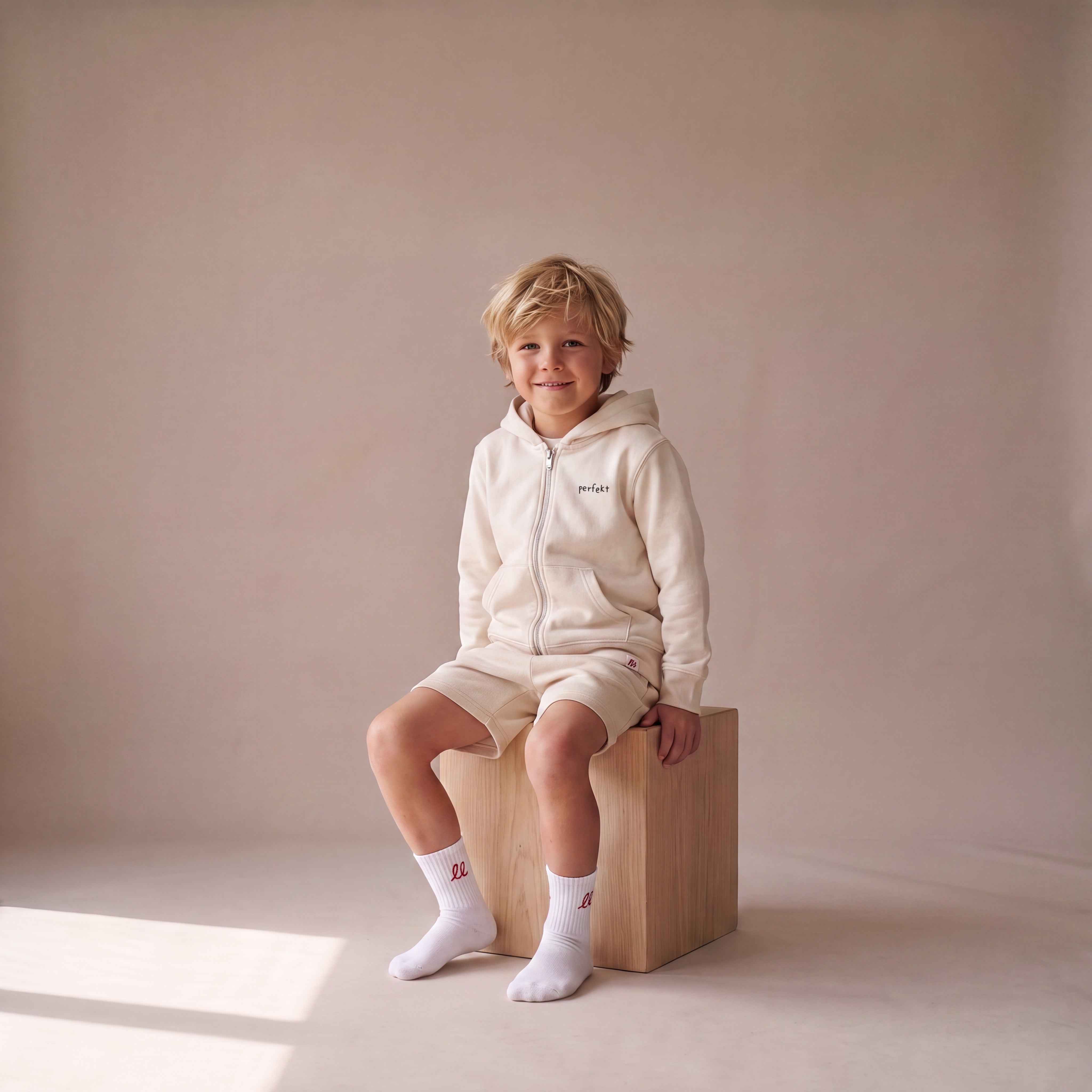 Perfekt, so wie du bist – Zip-Hoodie – getragen (Kind)